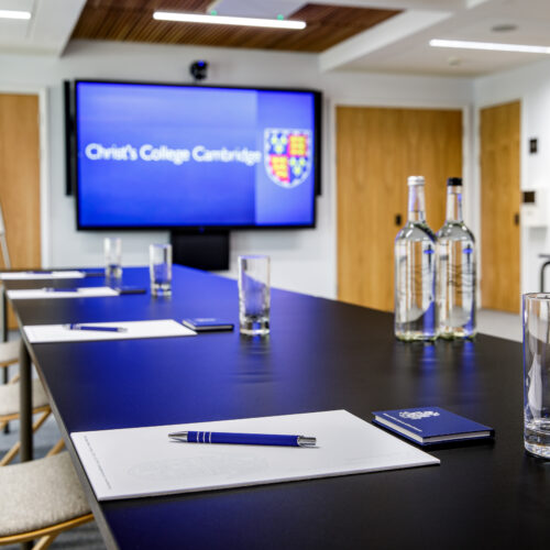 Yusuf Hamied Court Seminar Room at Christ’s College, Cambridge, featuring a modern teaching space with seating and presentation facilities.
